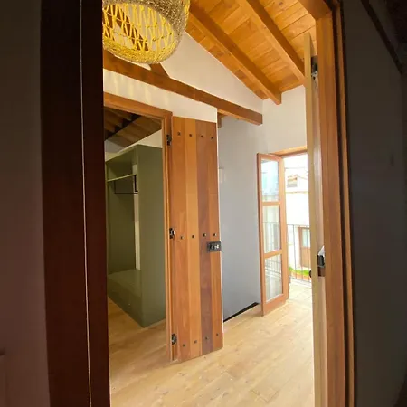 Spiti Urania Κάθηκας